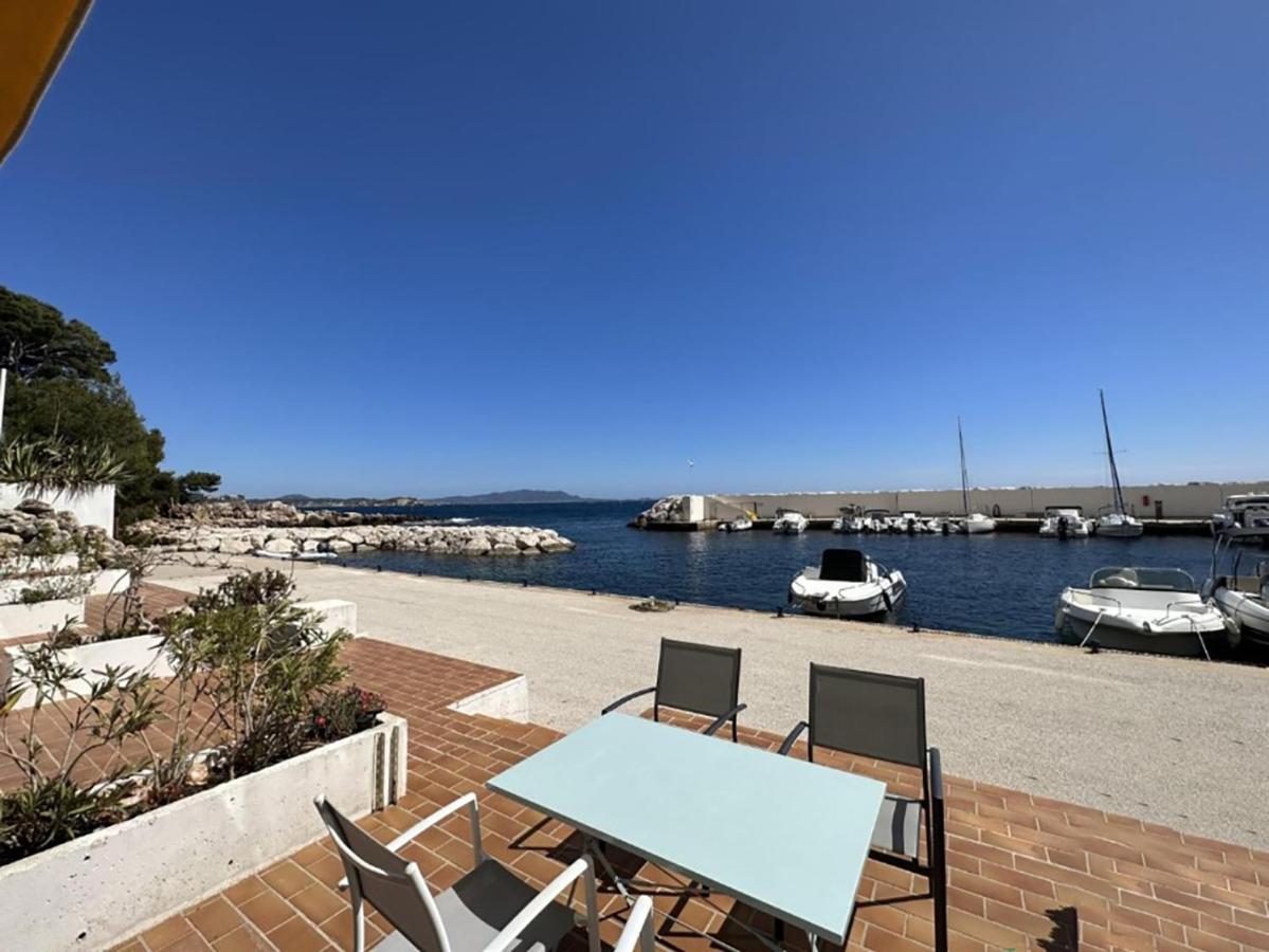 Horizon Bleu : Pieds Dans L'eau Apartment